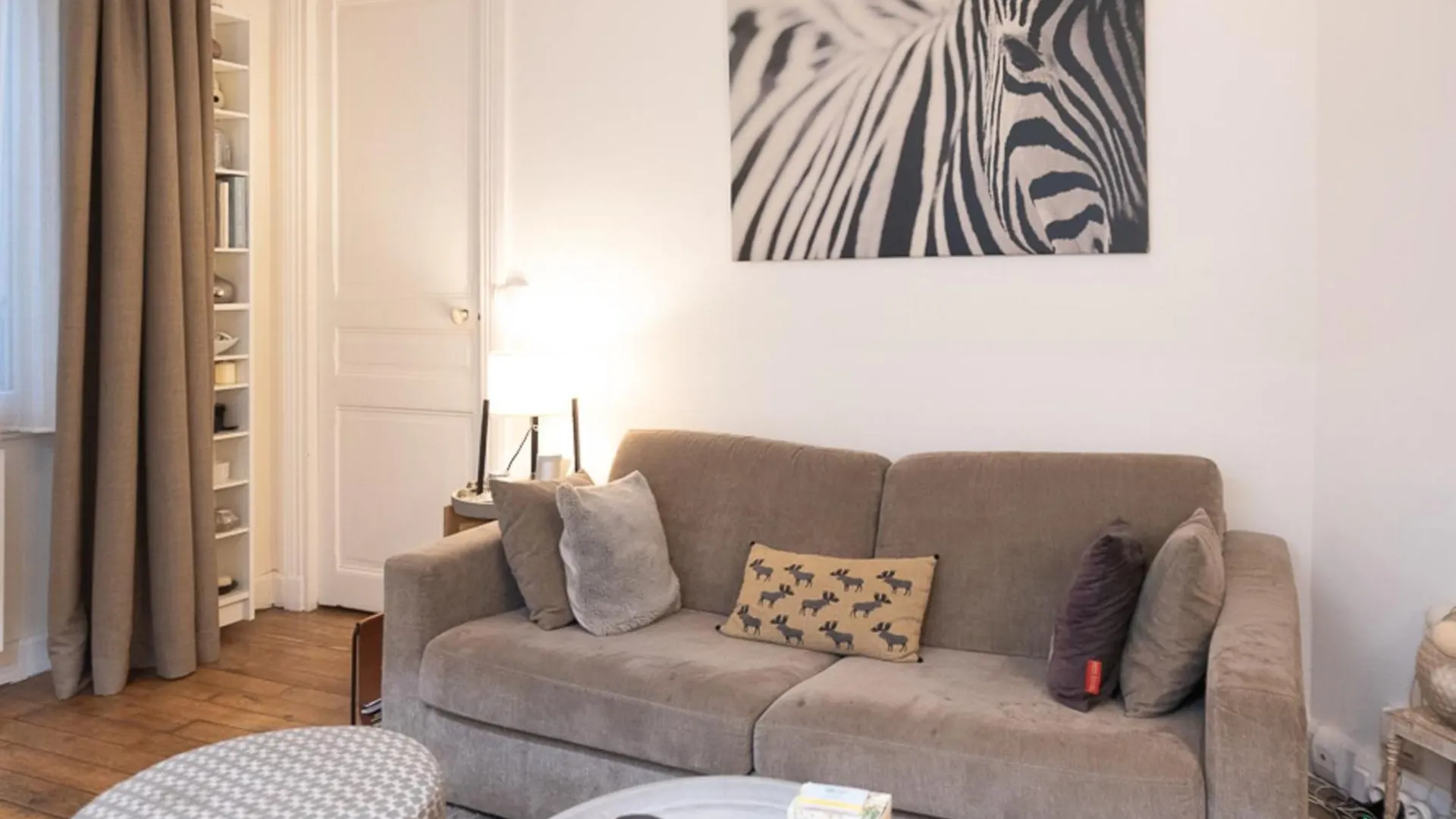 Nice Love Nest Well Located In Paris Apartment